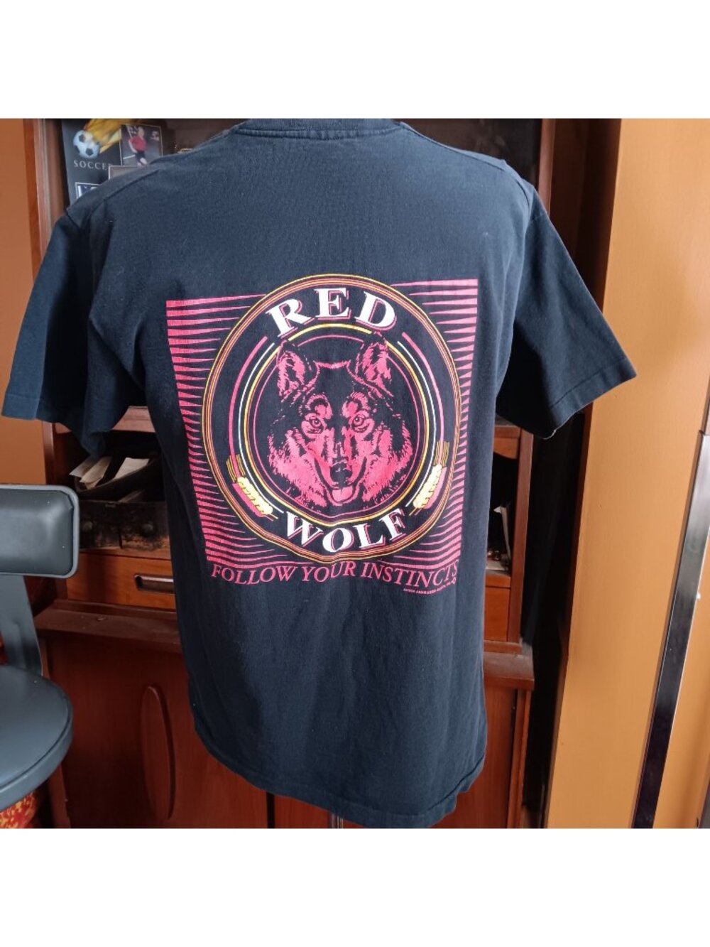 Vintage T-shirt Single Stitch Large 1994 Red Wolf Beer Anheuser-Busch